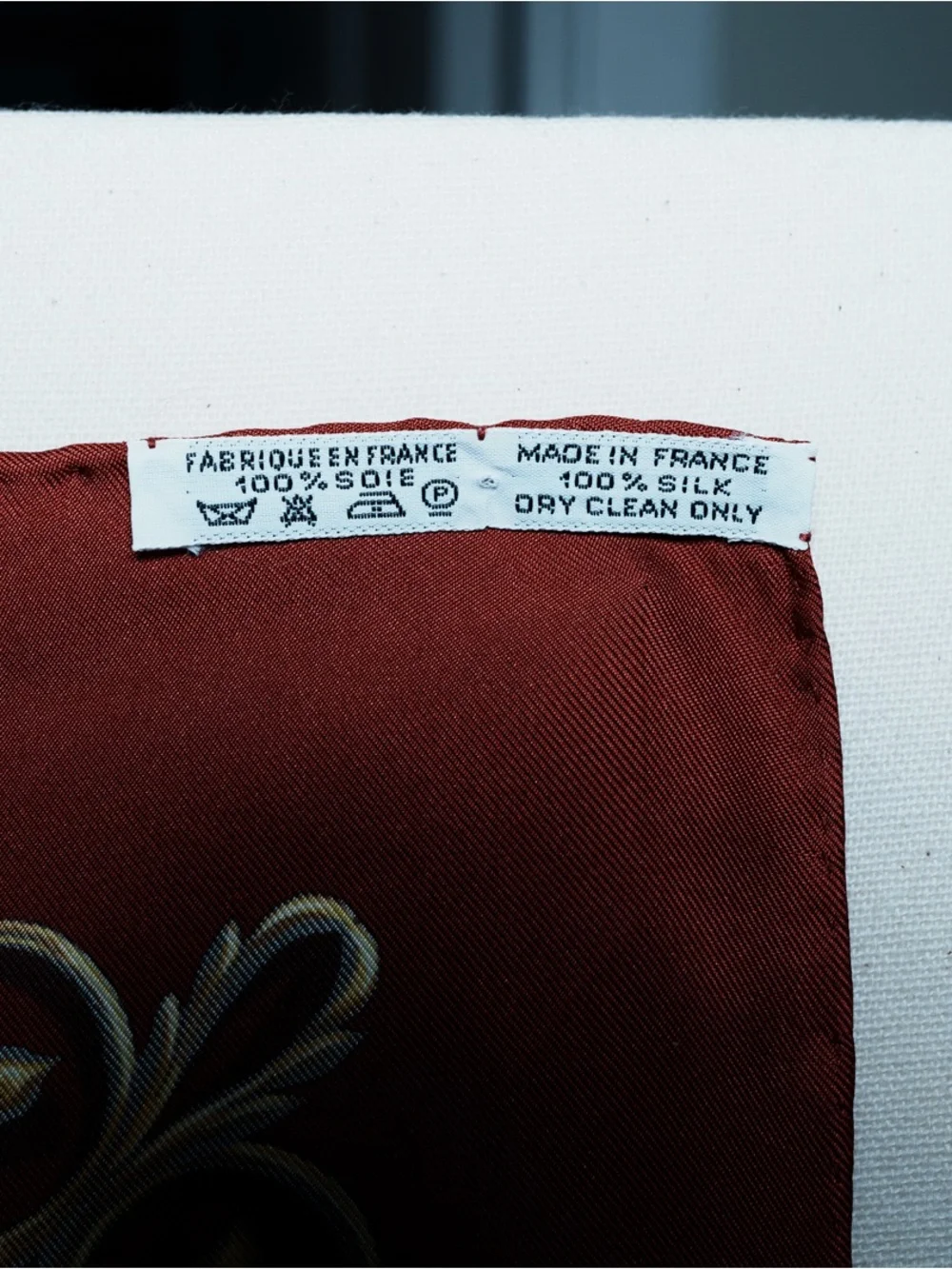 Hermès Dies et Hore Silk Scarf Burgundy and Gold 90cm